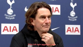 PG模拟器官方网站-英超球员登戈吧俱乐部的加盟背景及竞技表现