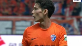 PG模拟器官方网站-NBA火箭队历史上最著名前中锋盘点